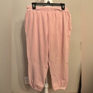 Old Navy Pink Ankle Cropped Pants